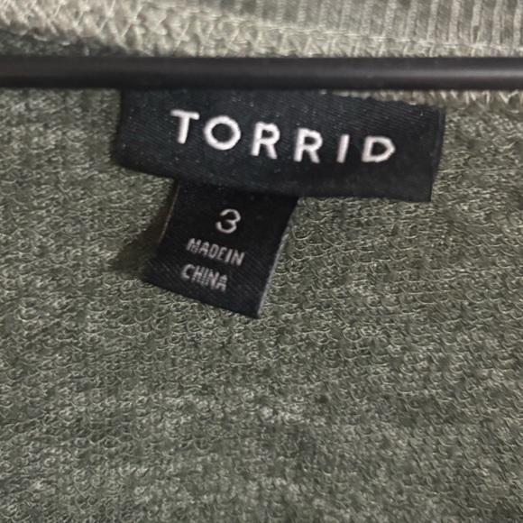 Torrid Top - Picture 2 of 4